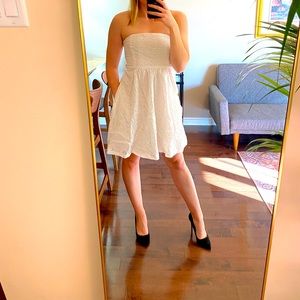 Elegant white Zara dress
